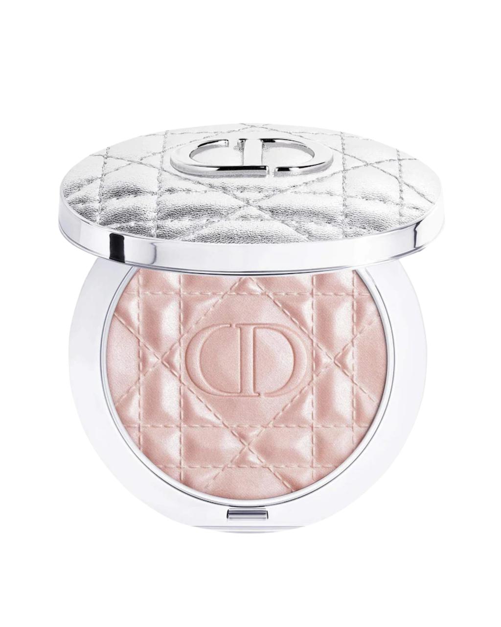 Dior Forever Glow Luminizer, shade #4. Radiant face highlighter for a luminous glow.