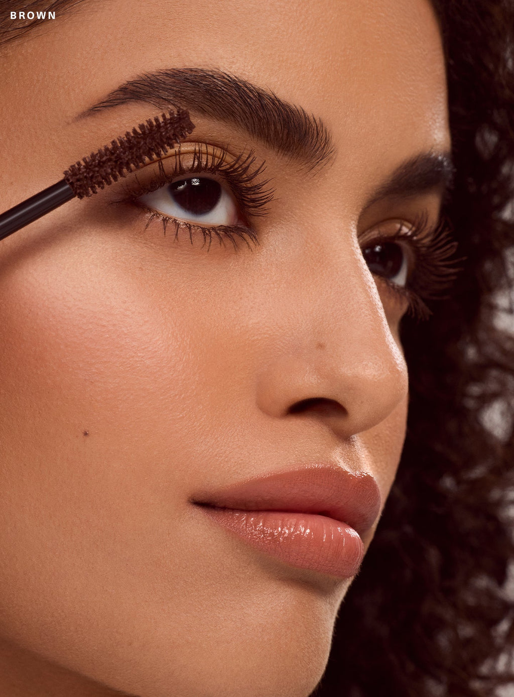 rare beauty Perfect Strokes Universal Volumizing Mascara - Brown