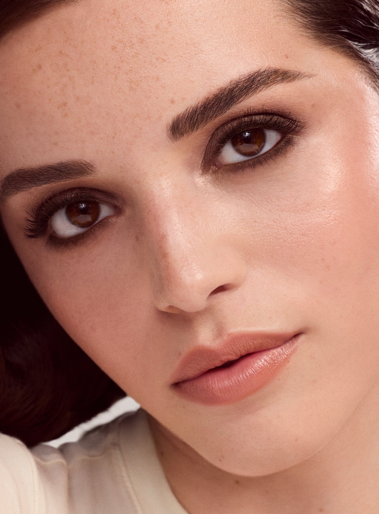 rare beauty Essential Neutrals Eyeshadow Palette