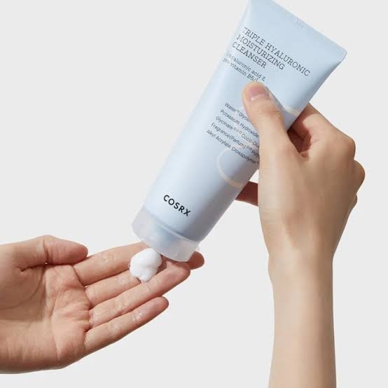 COSRX - Triple Hyaluronic Moisturizing Cleanser - 150ML - Image 2