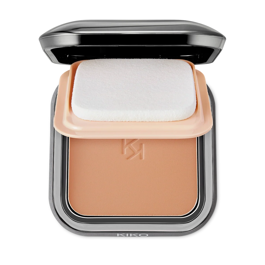 Weightless Wet & Dry Powder Foundation, flawless finish, product image 24 of 33.