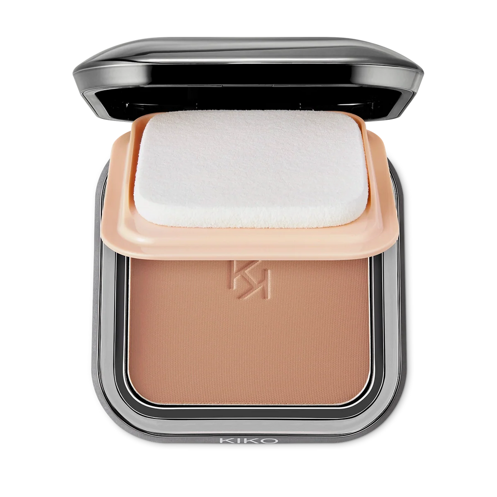 Weightless Wet & Dry Powder Foundation, flawless finish, natural coverage - image 30 of 33