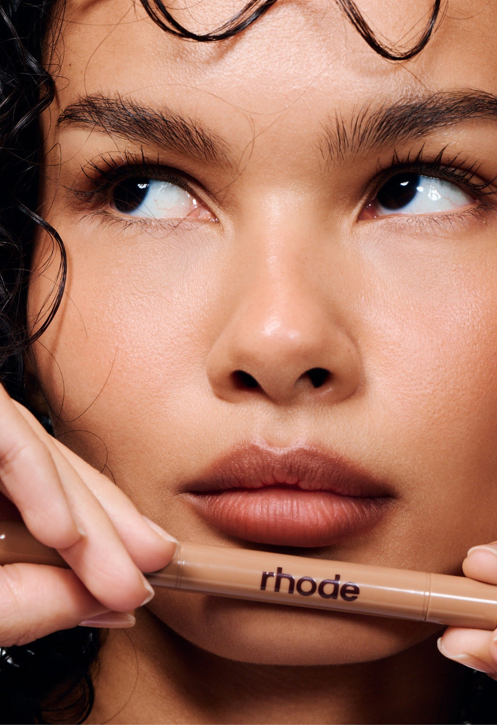 model wearing peptide lip shape in lean